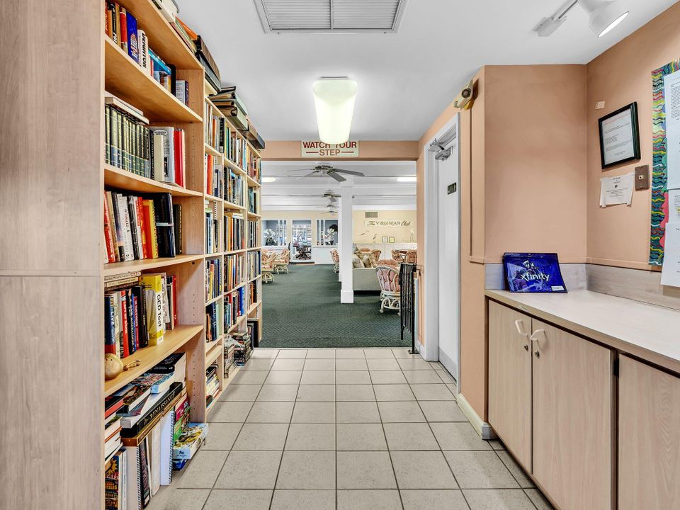 待售: $149,900 (2 贝兹, 2 浴室, 930 平方英尺)