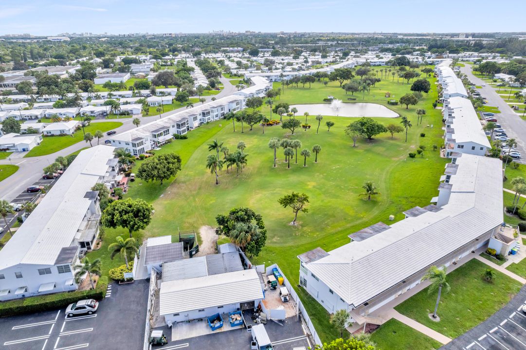 Active With Contract: $299,000 (2 beds, 1 baths, 1395 Square Feet)