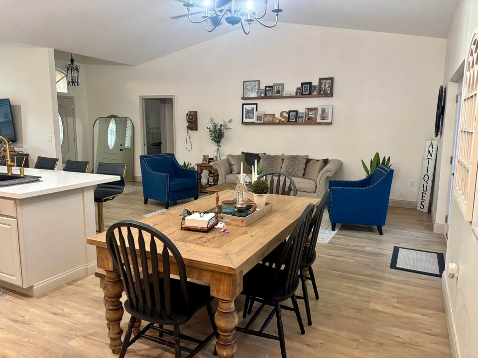 En Venta: $475,000 (3 camas, 2 baños, 1477 Pies cuadrados)