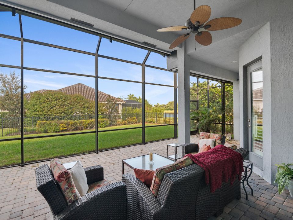 For Sale: $735,000 (3 beds, 2 baths, 2973 Square Feet)