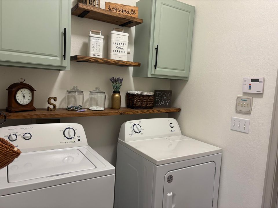 En Venta: $475,000 (3 camas, 2 baños, 1477 Pies cuadrados)