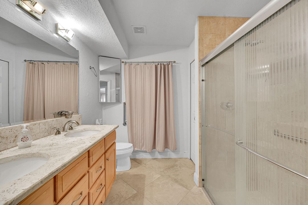 For Sale: $474,900 (3 beds, 2 baths, 2158 Square Feet)