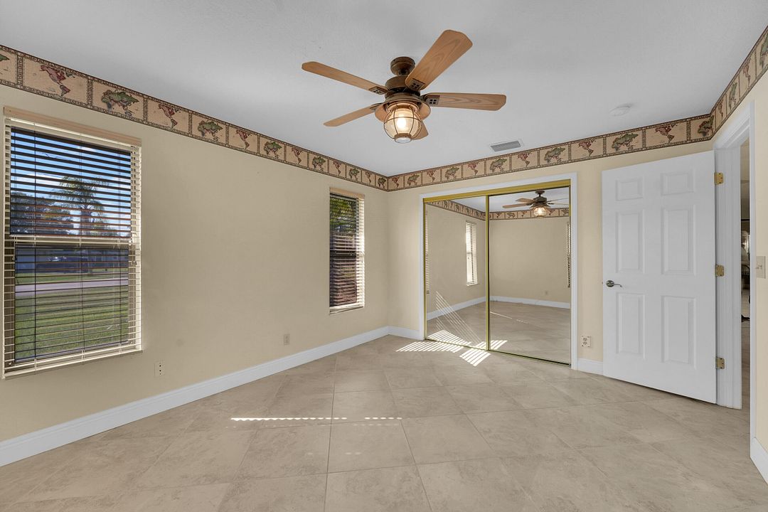 For Sale: $474,900 (3 beds, 2 baths, 2158 Square Feet)