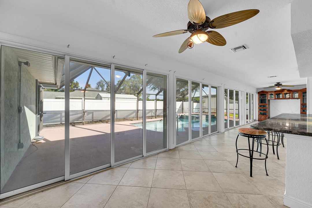 For Sale: $474,900 (3 beds, 2 baths, 2158 Square Feet)