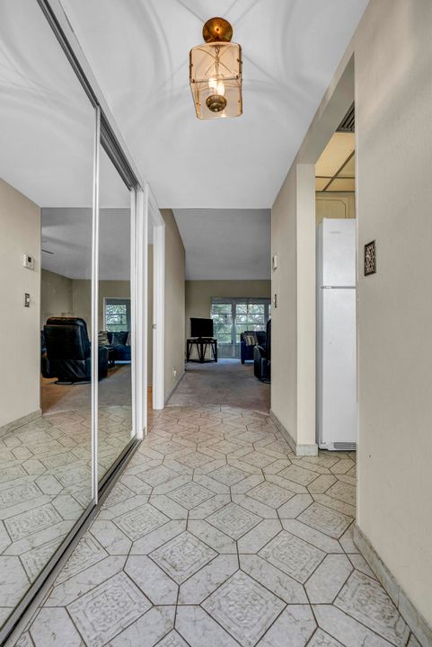 For Sale: $85,500 (2 beds, 2 baths, 990 Square Feet)