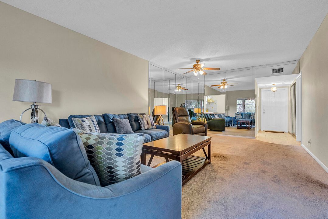 For Sale: $85,500 (2 beds, 2 baths, 990 Square Feet)