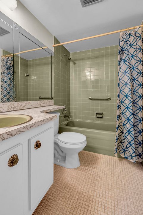 For Sale: $85,500 (2 beds, 2 baths, 990 Square Feet)