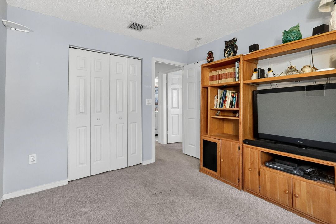 待售: $780,000 (4 贝兹, 2 浴室, 2339 平方英尺)