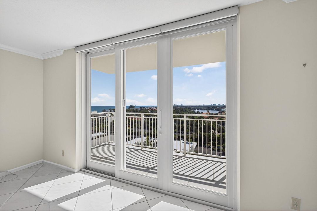 Active With Contract: $695,000 (2 beds, 2 baths, 1760 Square Feet)