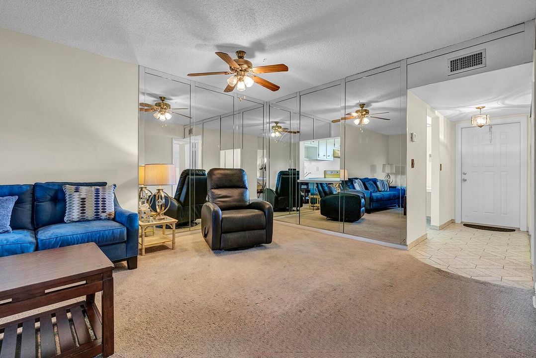 For Sale: $85,500 (2 beds, 2 baths, 990 Square Feet)