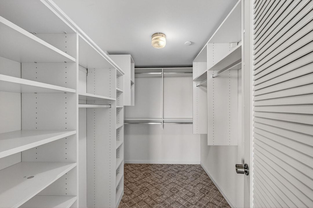 Active With Contract: $695,000 (2 beds, 2 baths, 1760 Square Feet)