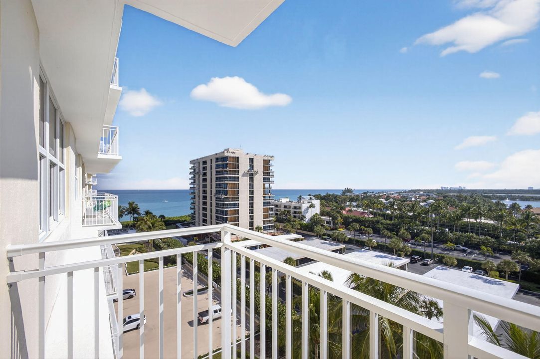 Active With Contract: $695,000 (2 beds, 2 baths, 1760 Square Feet)