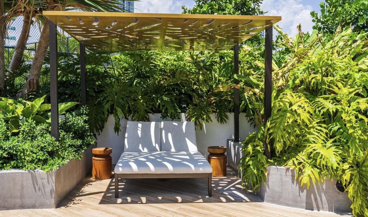 待售: $8,998,000 (6 贝兹, 6 浴室, 5010 平方英尺)