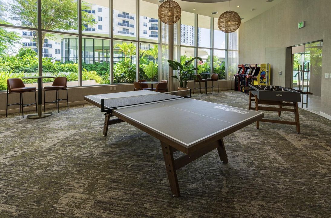 待售: $8,998,000 (6 贝兹, 6 浴室, 5010 平方英尺)