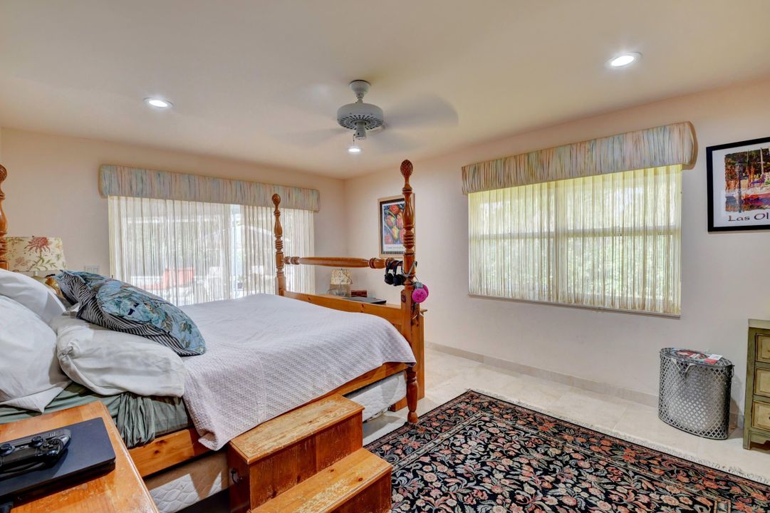 For Sale: $1,250,000 (4 beds, 5 baths, 4717 Square Feet)