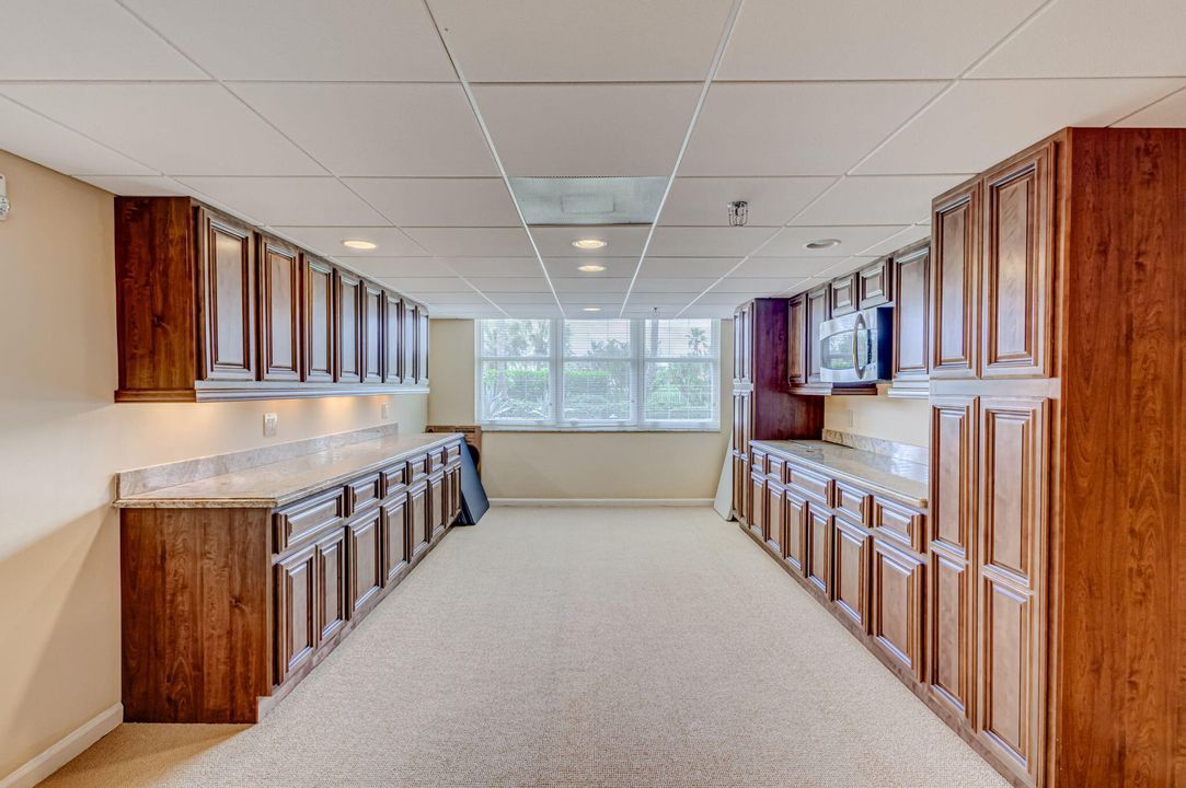 Active With Contract: $695,000 (2 beds, 2 baths, 1760 Square Feet)