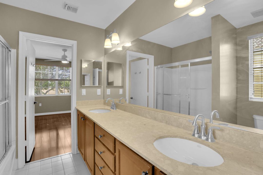 For Sale: $750,000 (4 beds, 3 baths, 3039 Square Feet)