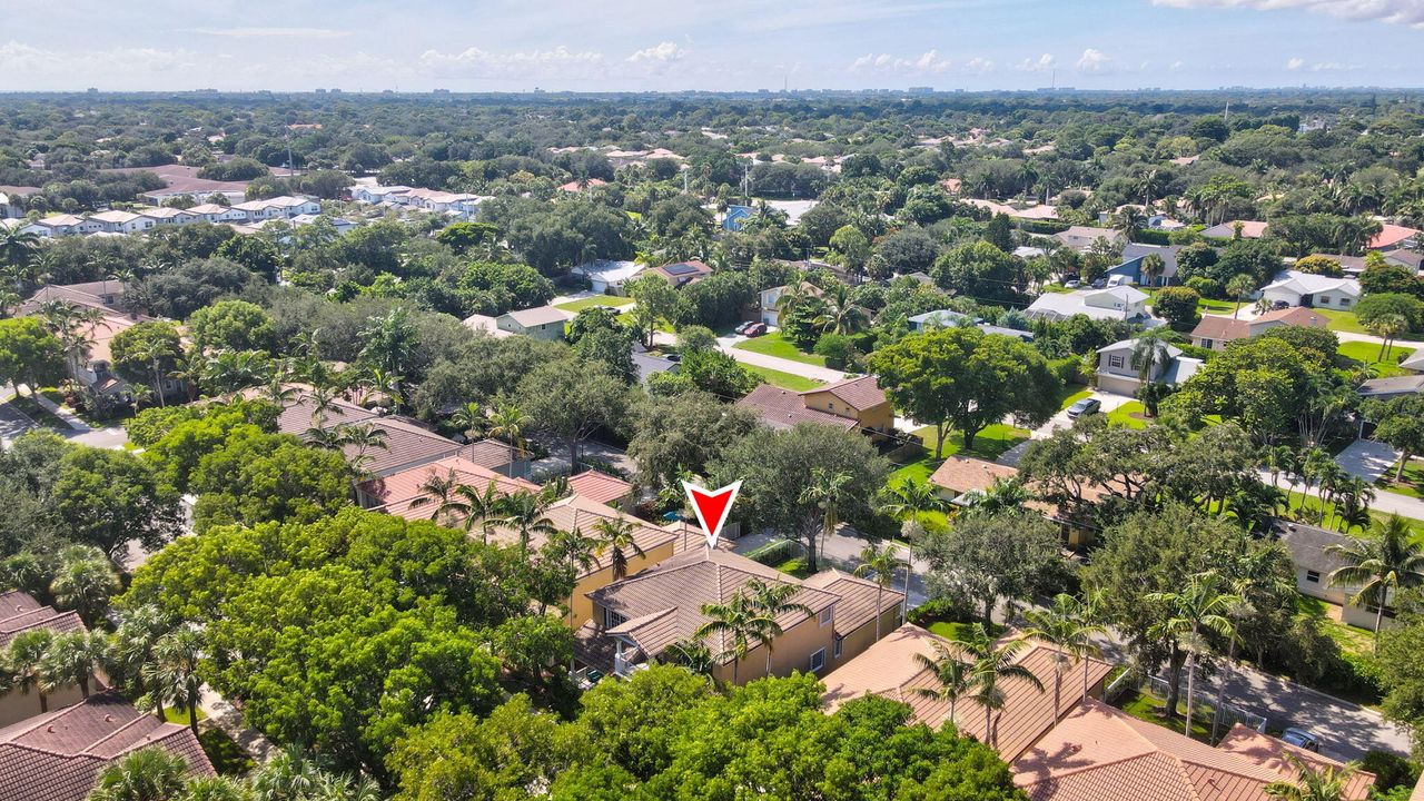 For Sale: $750,000 (4 beds, 3 baths, 3039 Square Feet)