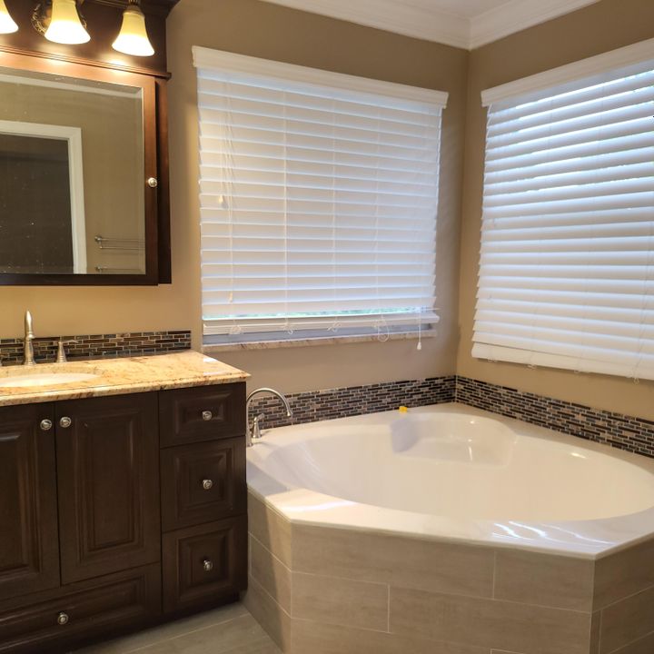 For Rent: $2,995 (3 beds, 2 baths, 2152 Square Feet)