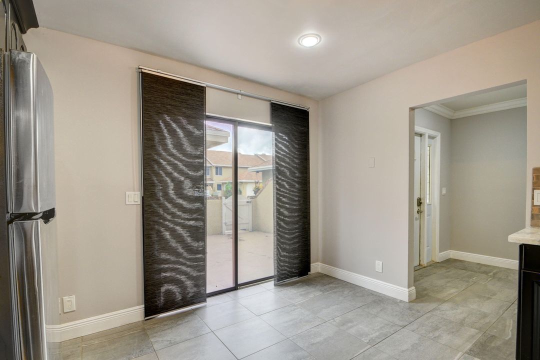 待售: $369,900 (2 贝兹, 2 浴室, 1632 平方英尺)