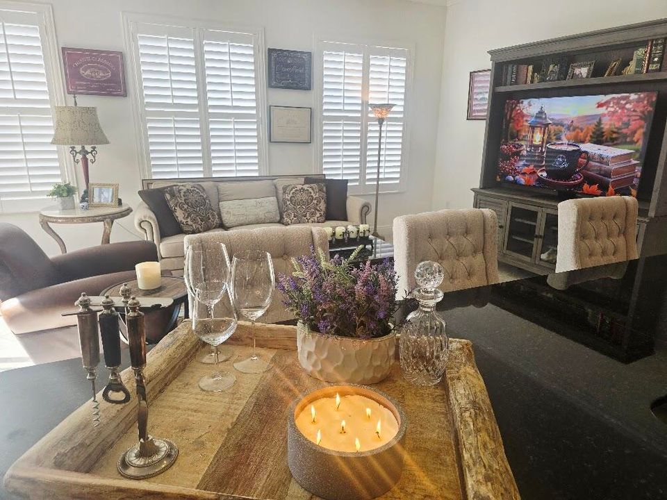 Vendido Recientemente: $695,000 (3 camas, 2 baños, 1844 Pies cuadrados)