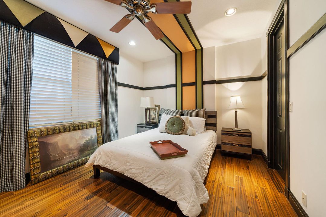 待售: $1,390,000 (5 贝兹, 4 浴室, 4074 平方英尺)