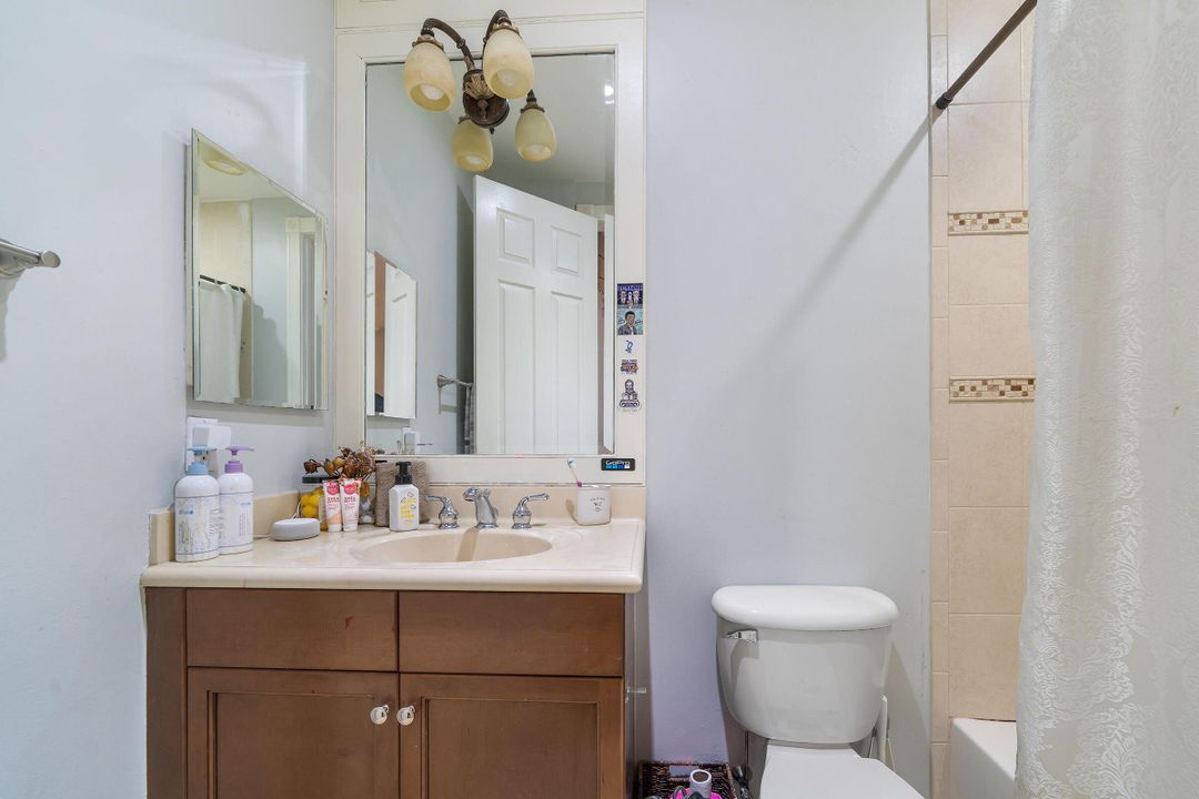 待售: $1,390,000 (5 贝兹, 4 浴室, 4074 平方英尺)