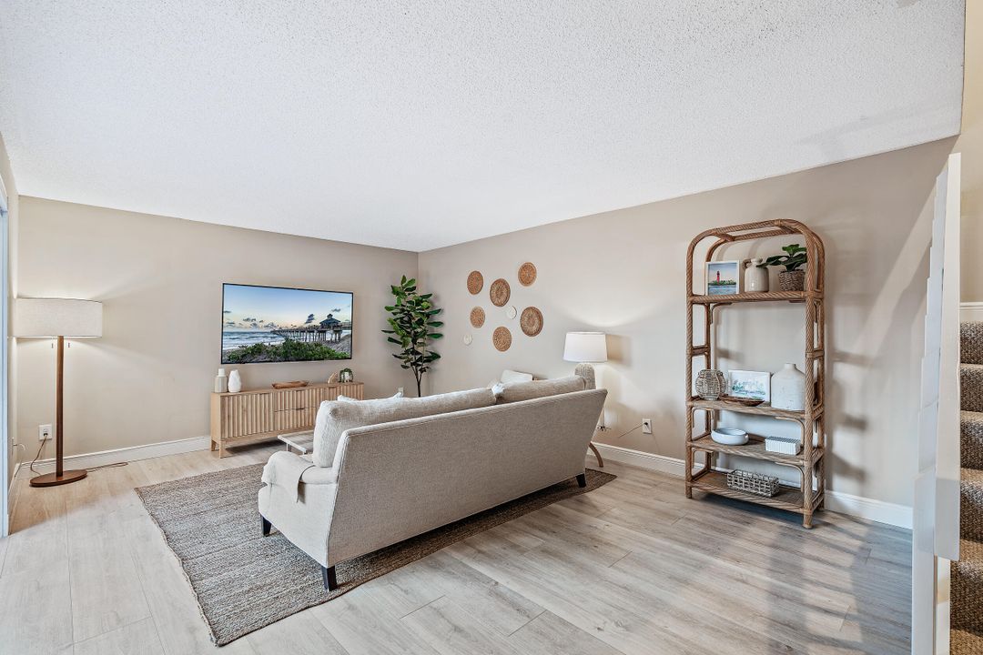 出租: $3,400 (2 贝兹, 2 浴室, 1470 平方英尺)