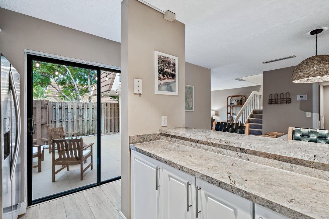 出租: $3,400 (2 贝兹, 2 浴室, 1470 平方英尺)