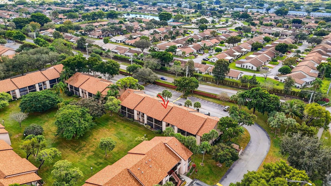 En Venta: $266,800 (2 camas, 2 baños, 1100 Pies cuadrados)