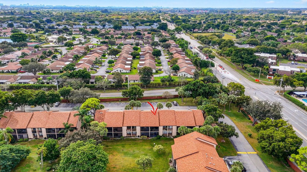 En Venta: $266,800 (2 camas, 2 baños, 1100 Pies cuadrados)