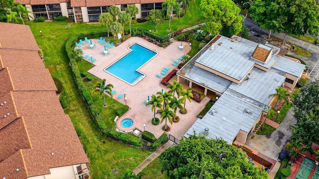 En Venta: $266,800 (2 camas, 2 baños, 1100 Pies cuadrados)