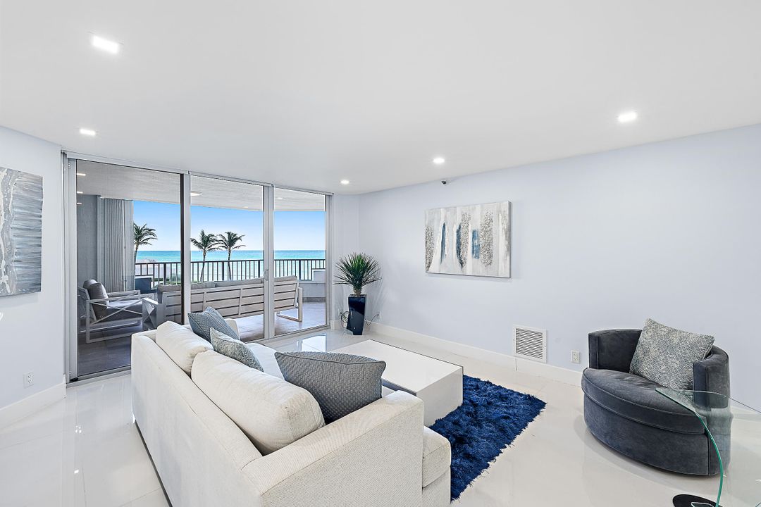 For Sale: $1,050,000 (2 beds, 2 baths, 1604 Square Feet)