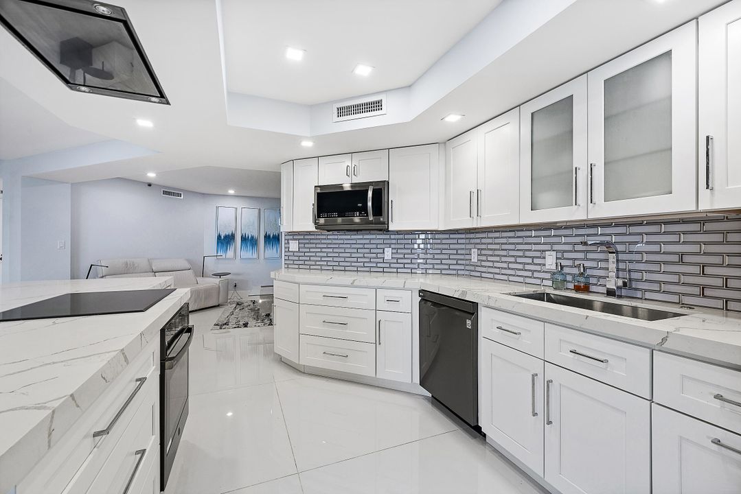 For Sale: $1,050,000 (2 beds, 2 baths, 1604 Square Feet)