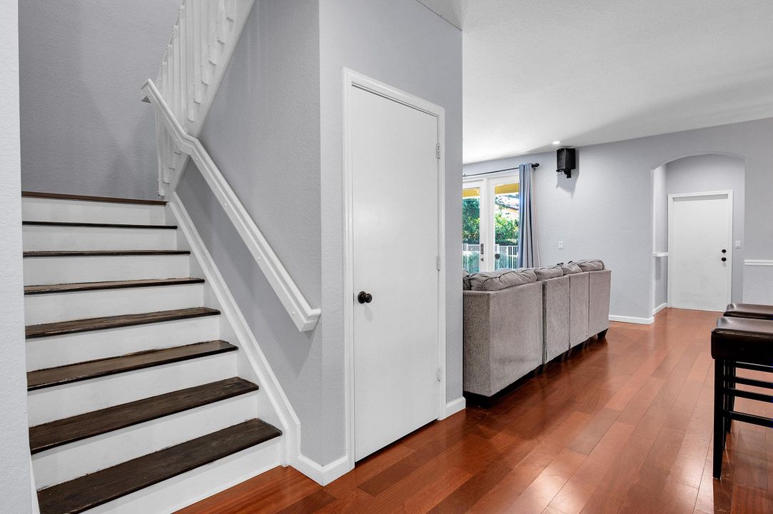 For Sale: $750,000 (4 beds, 3 baths, 3039 Square Feet)