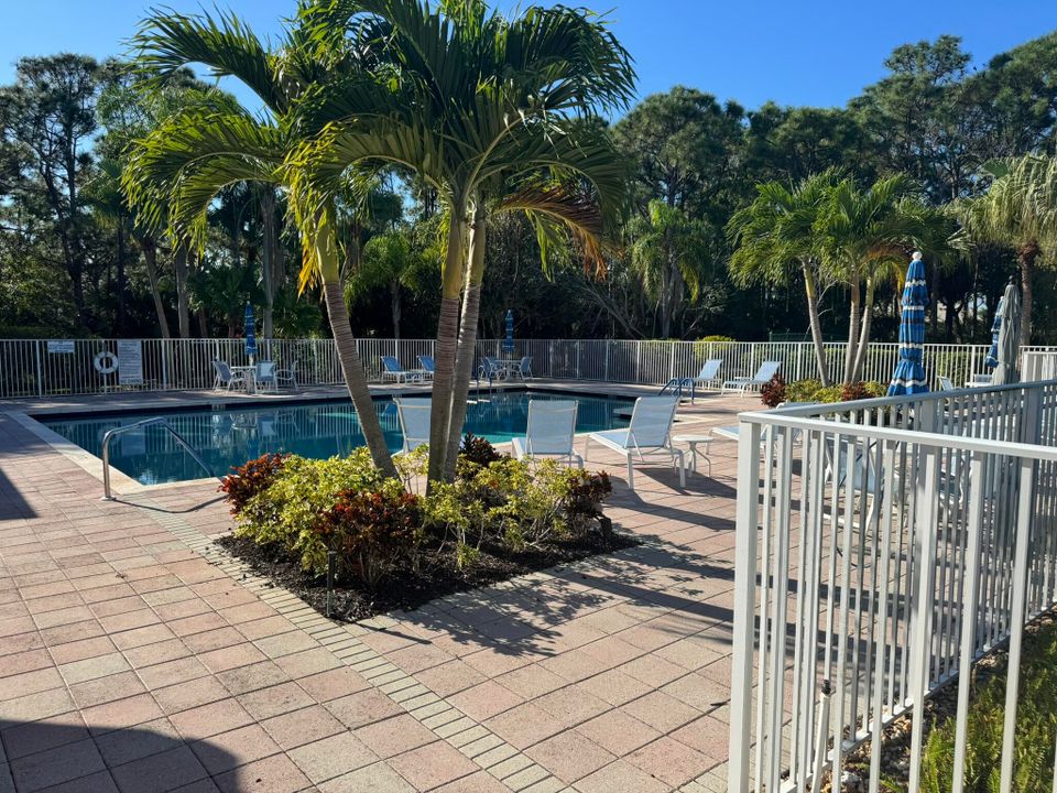 For Sale: $559,900 (3 beds, 2 baths, 1922 Square Feet)