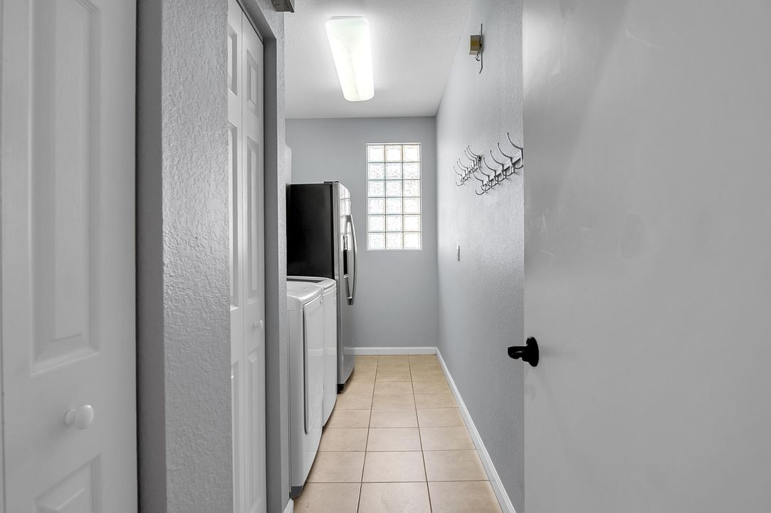 For Sale: $750,000 (4 beds, 3 baths, 3039 Square Feet)