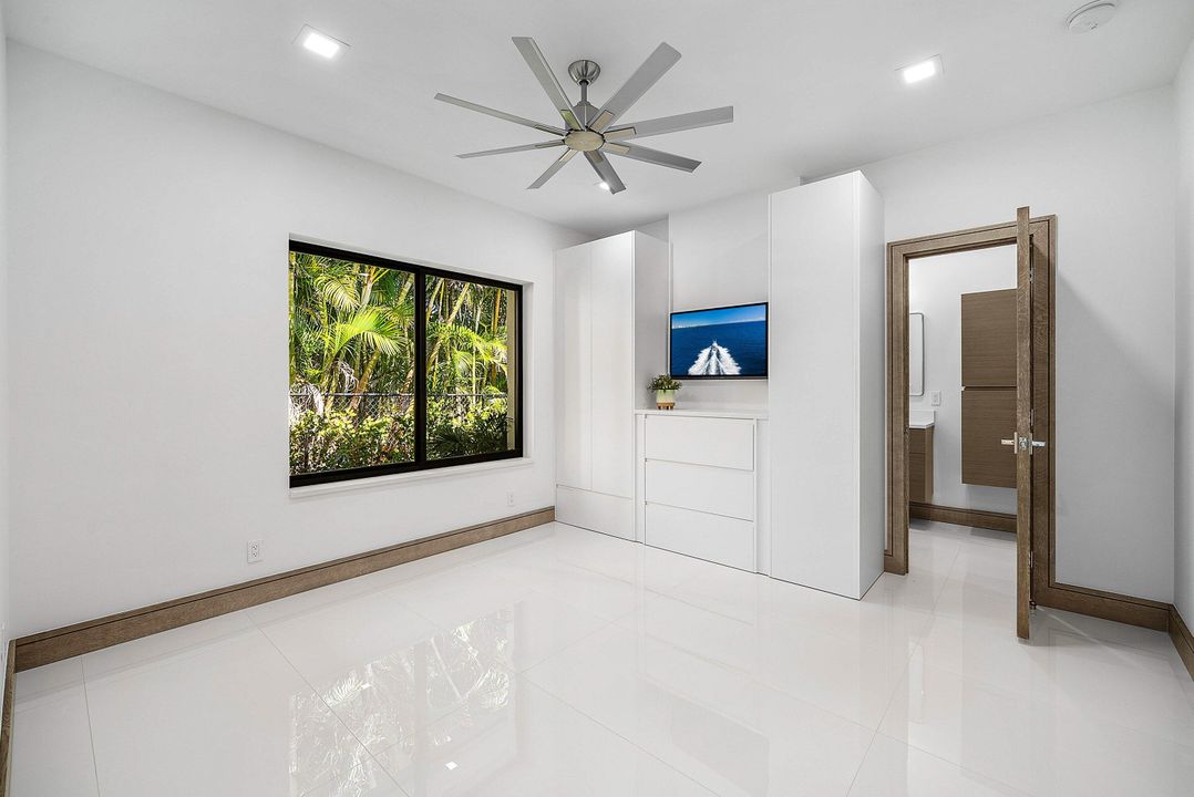 На продажу: $6,500,000 (4 спален, 4 ванн, 3538 Квадратных фут)