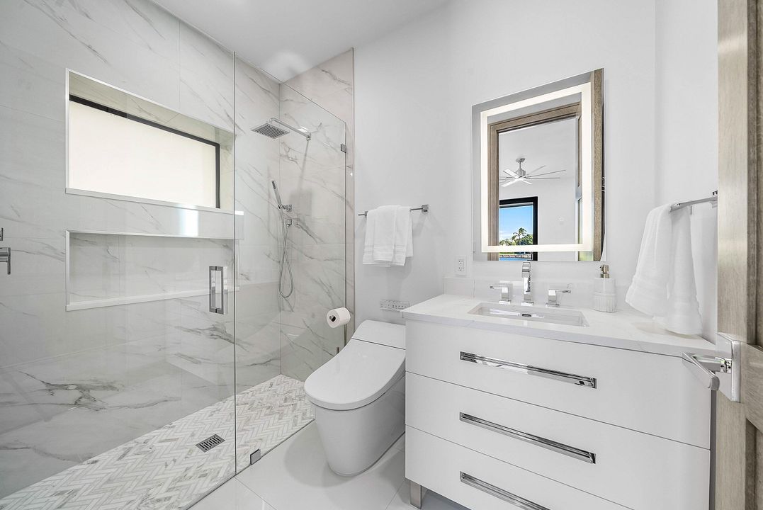 На продажу: $6,500,000 (4 спален, 4 ванн, 3538 Квадратных фут)