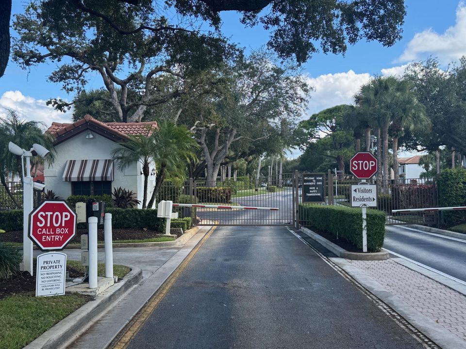 For Sale: $1,200,000 (2 beds, 2 baths, 1400 Square Feet)