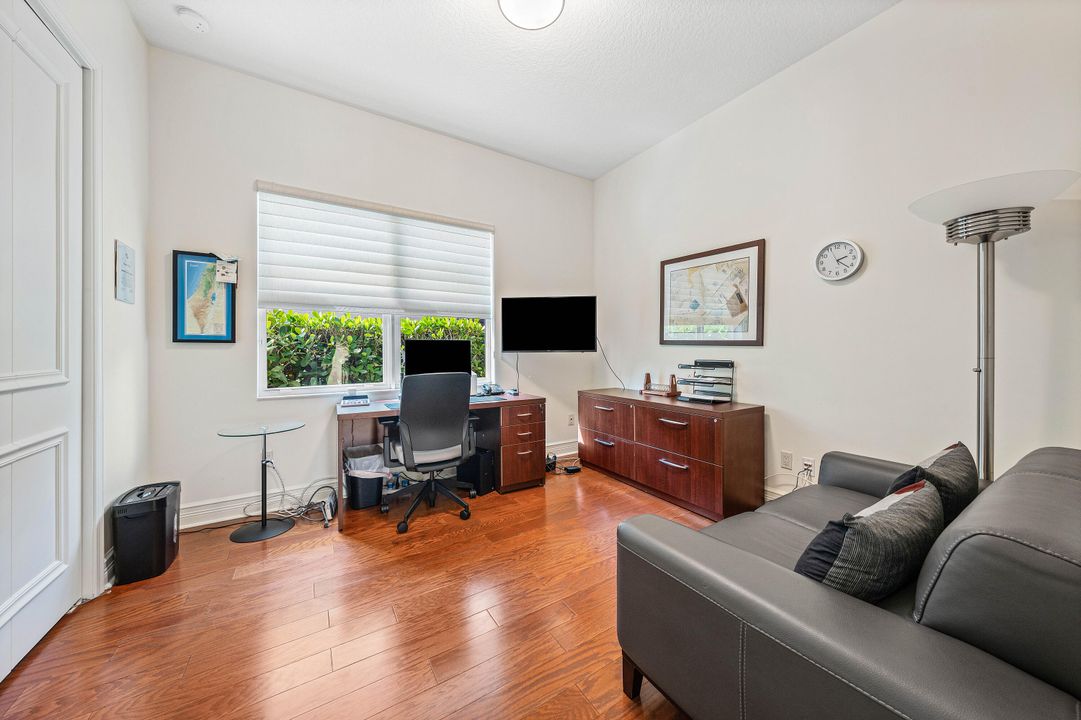 For Sale: $875,000 (3 beds, 3 baths, 2513 Square Feet)