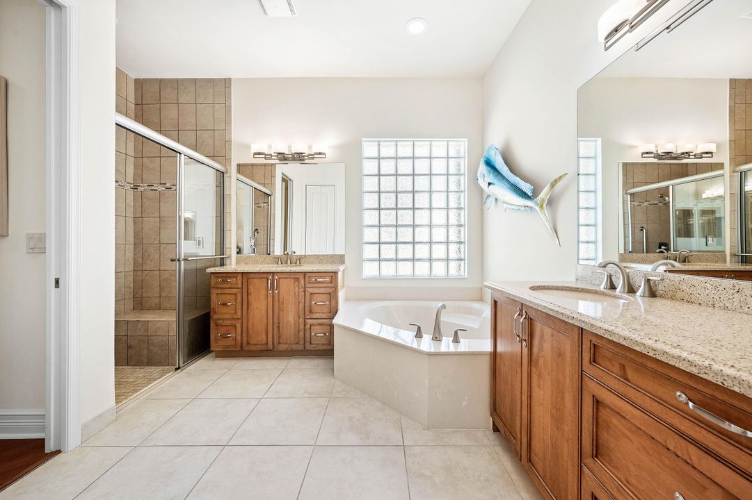 For Sale: $875,000 (3 beds, 3 baths, 2513 Square Feet)