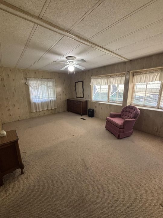 For Sale: $39,500 (2 beds, 2 baths, 1080 Square Feet)