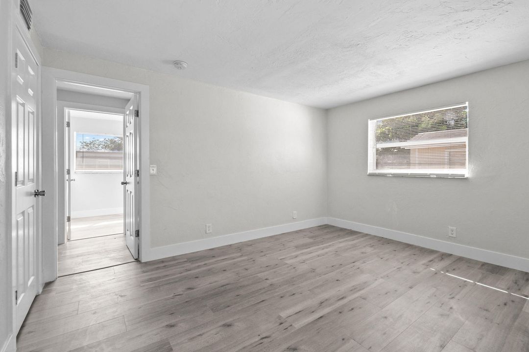 На продажу: $349,000 (3 спален, 2 ванн, 1270 Квадратных фут)