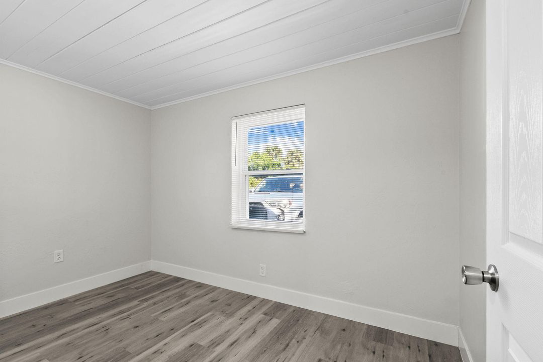 На продажу: $349,000 (3 спален, 2 ванн, 1270 Квадратных фут)