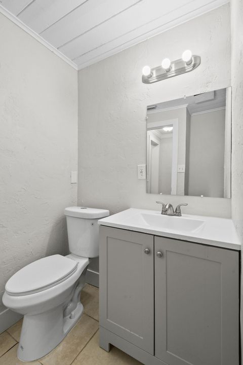 На продажу: $349,000 (3 спален, 2 ванн, 1270 Квадратных фут)