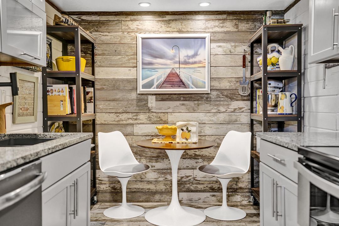 For Sale: $750,000 (2 beds, 2 baths, 1402 Square Feet)