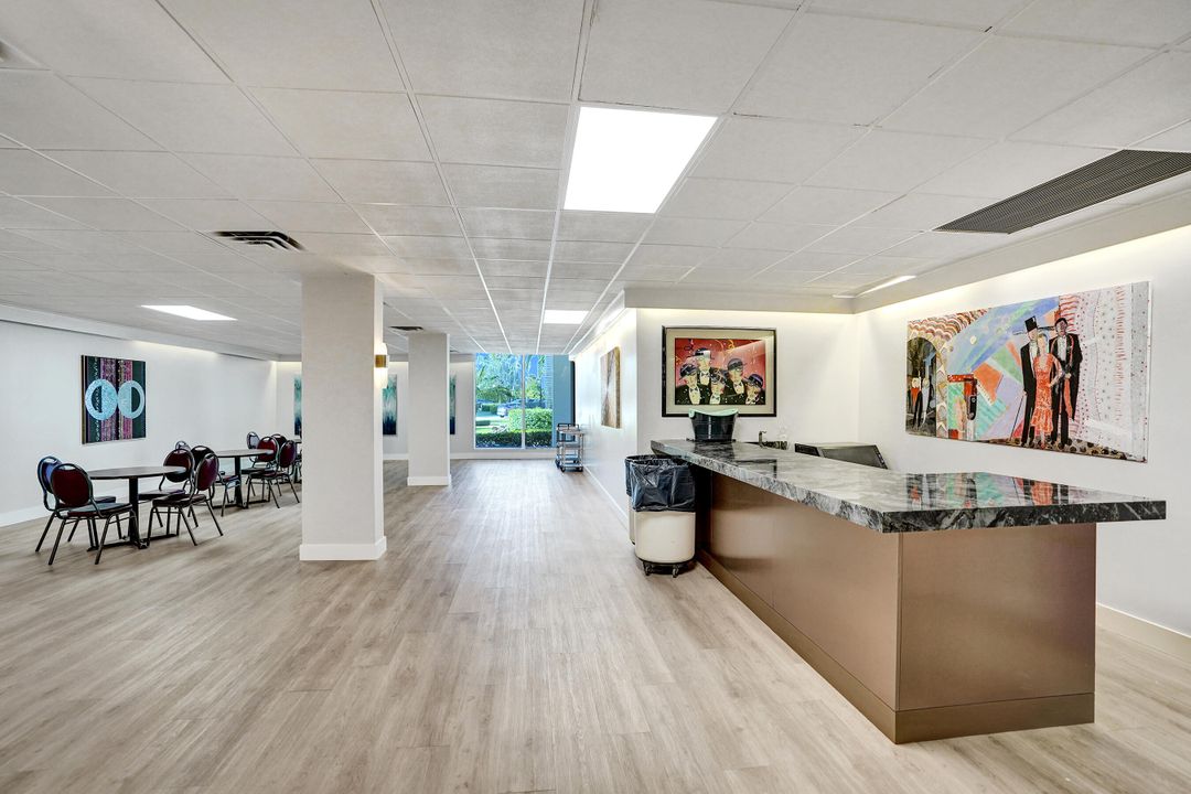 For Sale: $750,000 (2 beds, 2 baths, 1402 Square Feet)