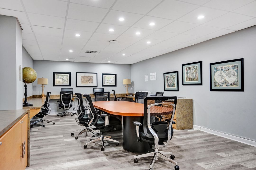 For Sale: $750,000 (2 beds, 2 baths, 1402 Square Feet)