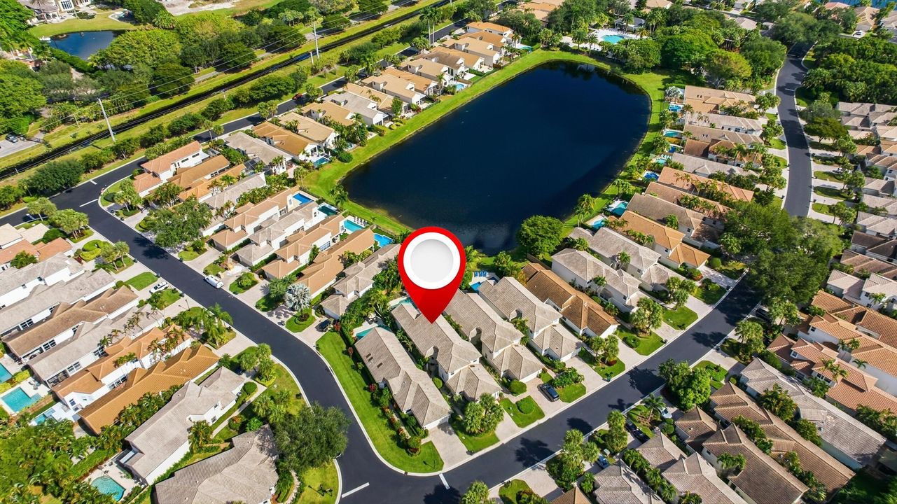 For Sale: $760,000 (4 beds, 3 baths, 2495 Square Feet)